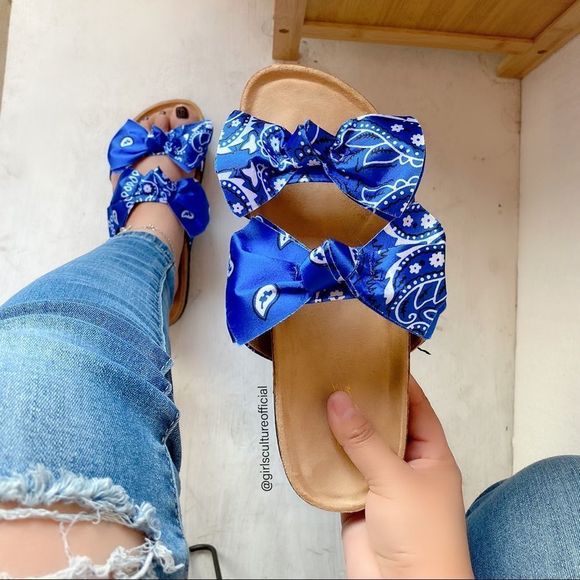 Blue Paisley Bow Sandals - Picture 5 of 5